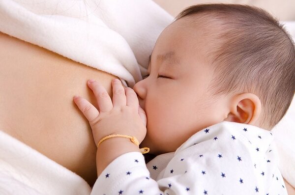 衡阳代生公司qq群：母乳喂养的痛苦和喜悦